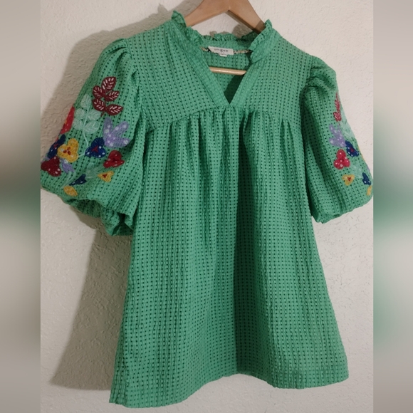 Umgee Green Embroidered Floral Sleeve Top - Picture 4 of 9